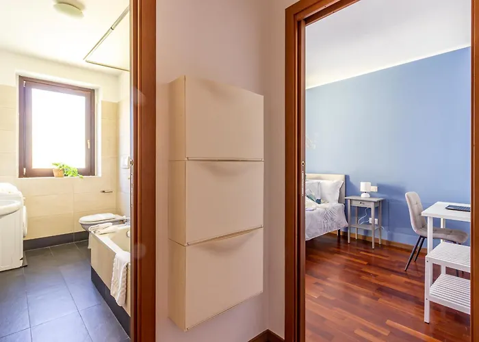 Station & Center - Self Check-in & Remote Access Apartmán