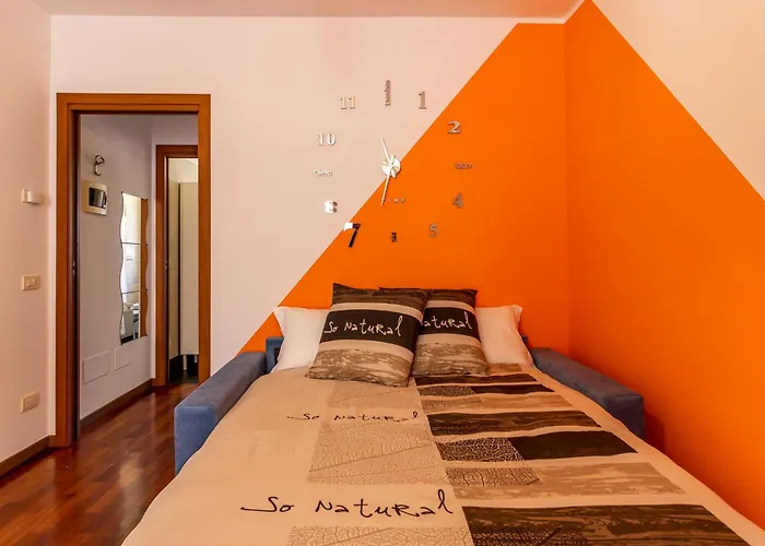 Station & Center - Self Check-in & Remote Access * Como