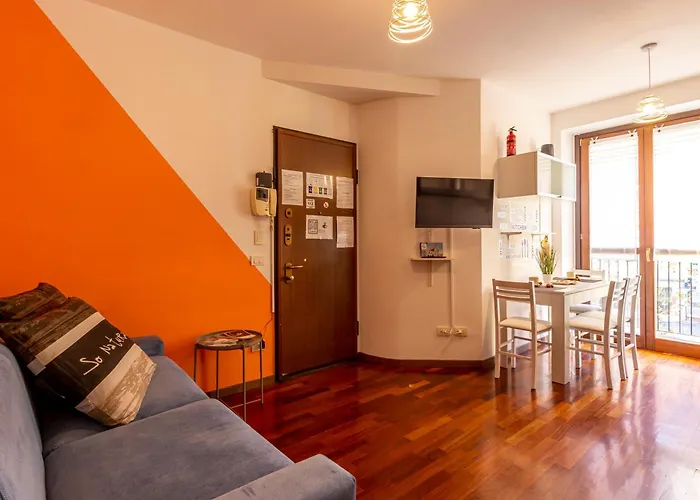 Station & Center - Self Check-in & Remote Access * Como