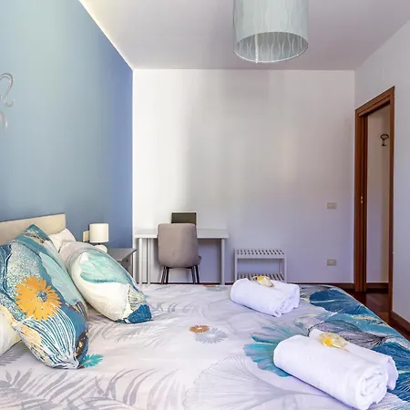 Station & Center - Self Check-in & Remote Access 아파트 코모